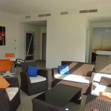 Residence Rivachiara Bagian luar foto