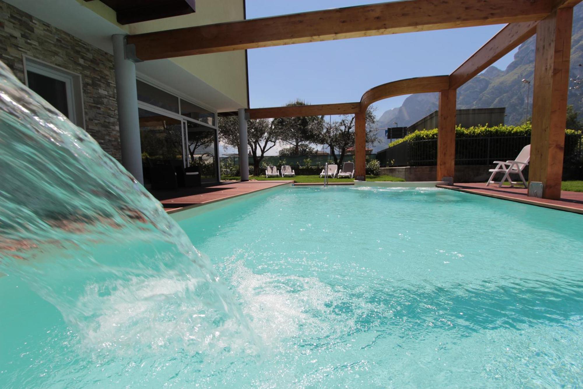 Residence Rivachiara Bagian luar foto