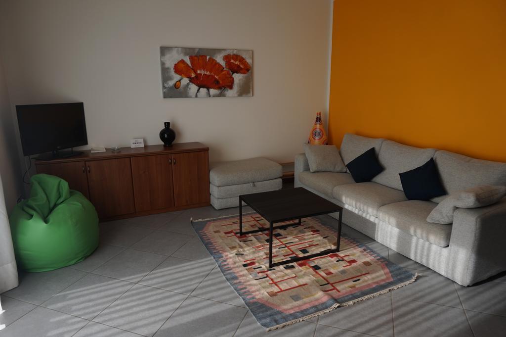 Residence Rivachiara Bagian luar foto